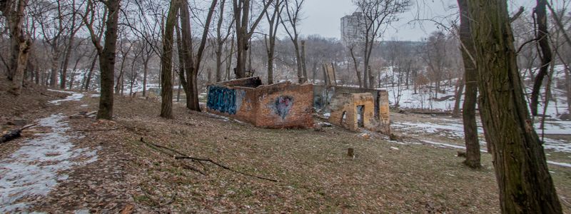 Как выглядит заброшенная часть парка "Зеленый Гай"