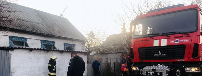 В Днепре во время пожара в частном доме погибла женщина