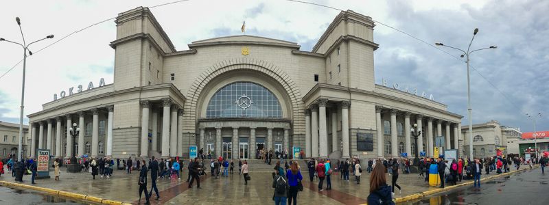 В Днепре заминировали железнодорожный и автовокзал