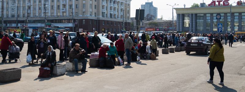 В Днепре снова заминировали вокзалы