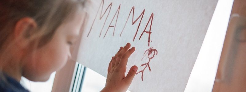 Как правильно поздравлять детей-сирот с Днем защиты детей