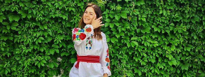 ТОП фотографий жителей Днепра в вышиванках из Instagram