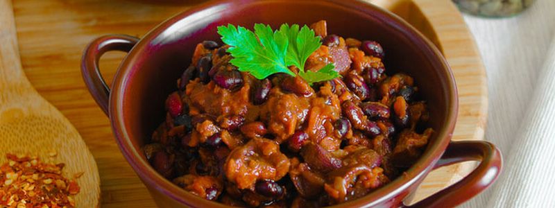 Полезные и вкусные рецепты: как приготовить фасоль с грибами в сметанном соусе