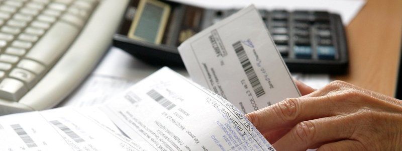 В Украине начинают начислять пеню за долги по коммуналке