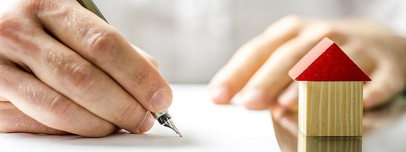 Президент Украины отменил минимальный порог оплаты услуг нотариусов в 1%: будет ли экономия для участников рынка недвижимости