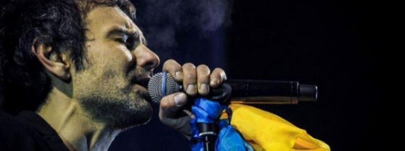 В Днепре на Фестивальном причале больше часа ждали концерт "Океан Эльзы" 