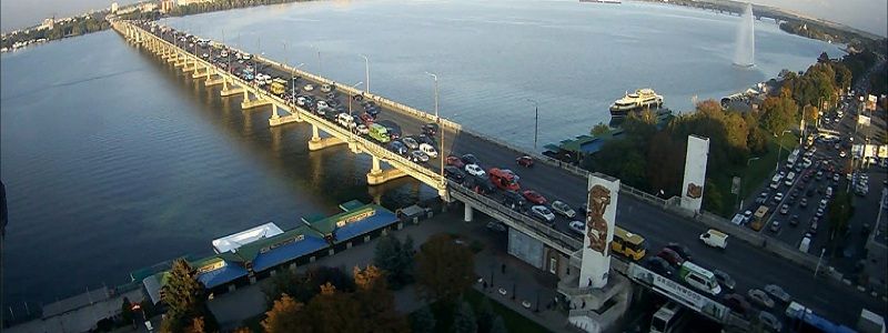 В Днепре на Новом мосту установят отбойники