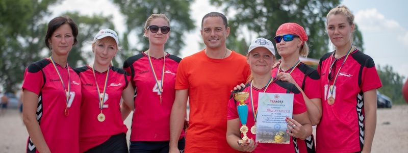 На пляже Каменского провели фестиваль водных видов спорта