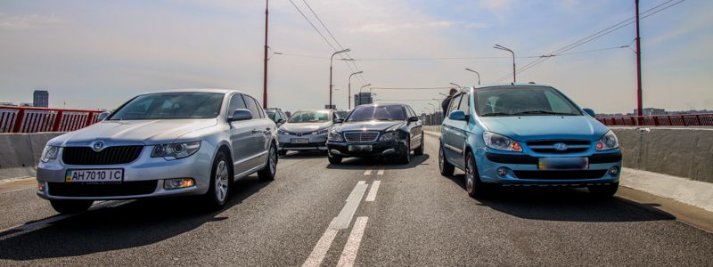 В Днепре из-за двух ДТП на Новом мосту образовалась пробка