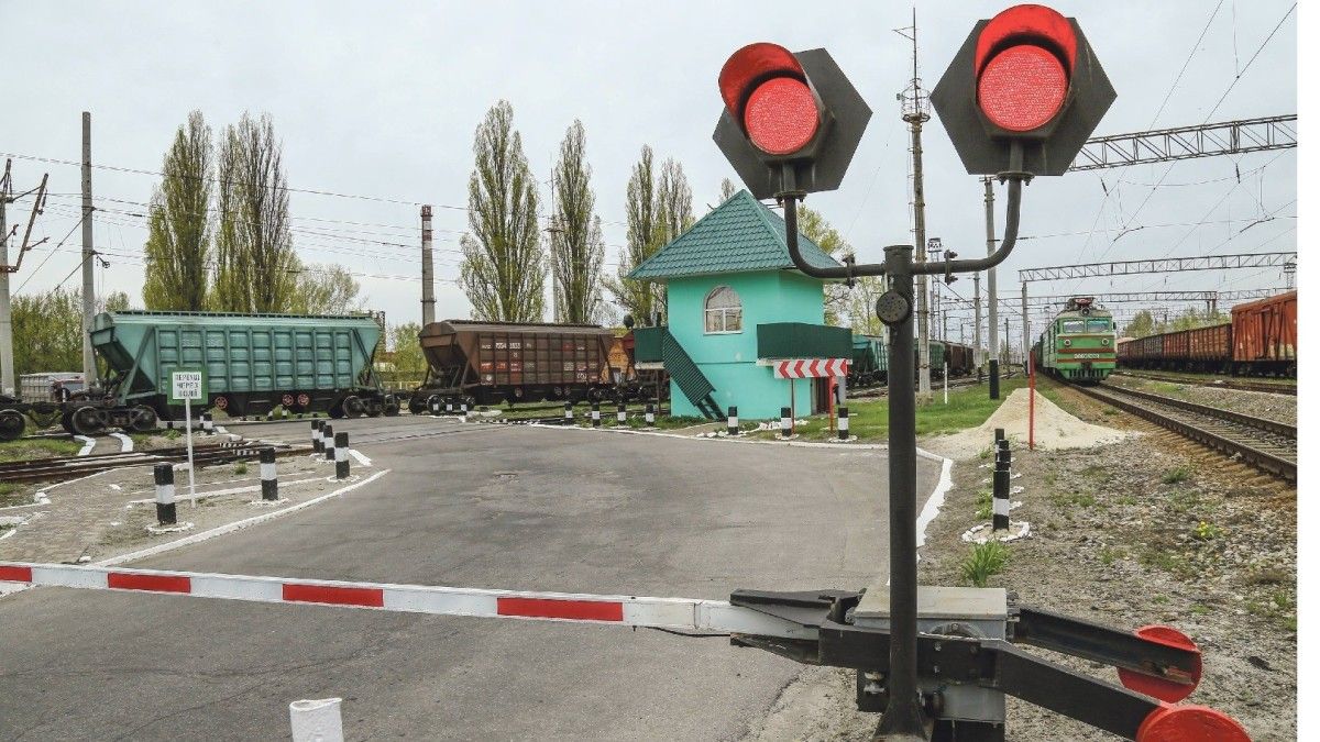 В Днепре хотят перекрыть железнодорожный переезд