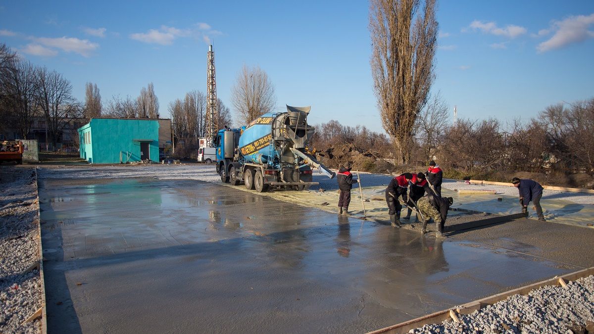 В Каменском строят два стадиона