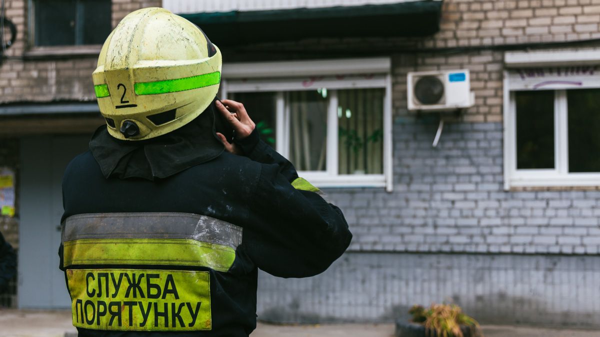 В Днепре горел частный дом на улице Больничной