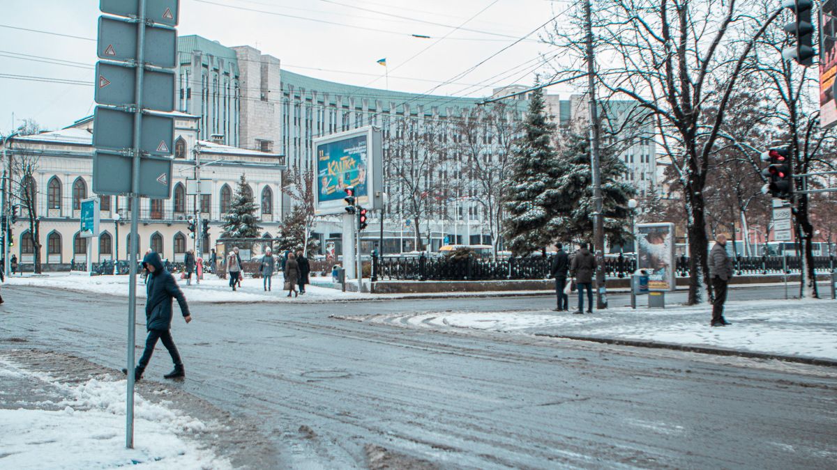 На дорогах Днепра ожидается гололед