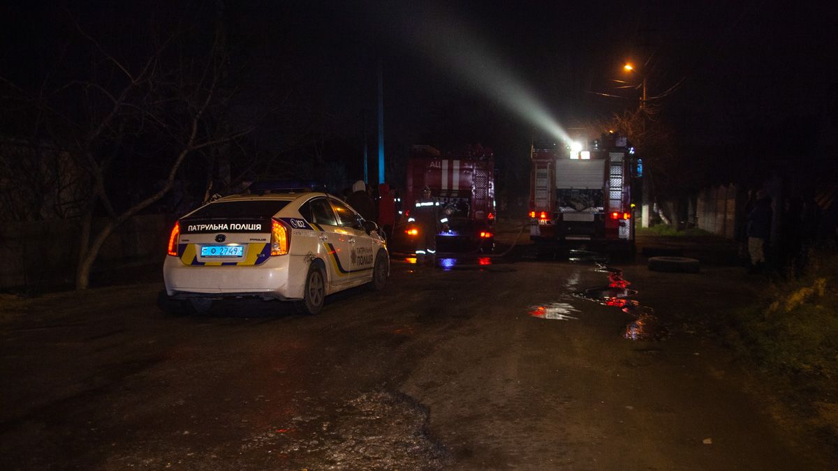 В Днепре на Саранской горел частный дом