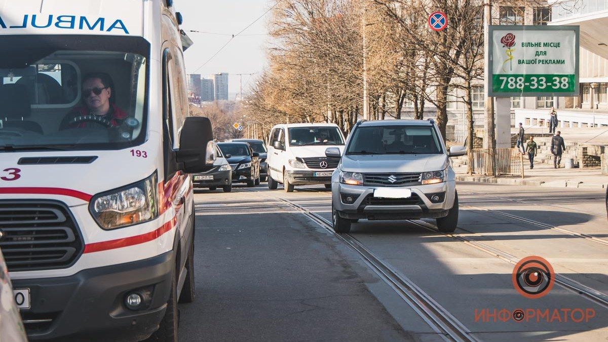 В Днепре на Чернышевского Suzuki сбил женщину