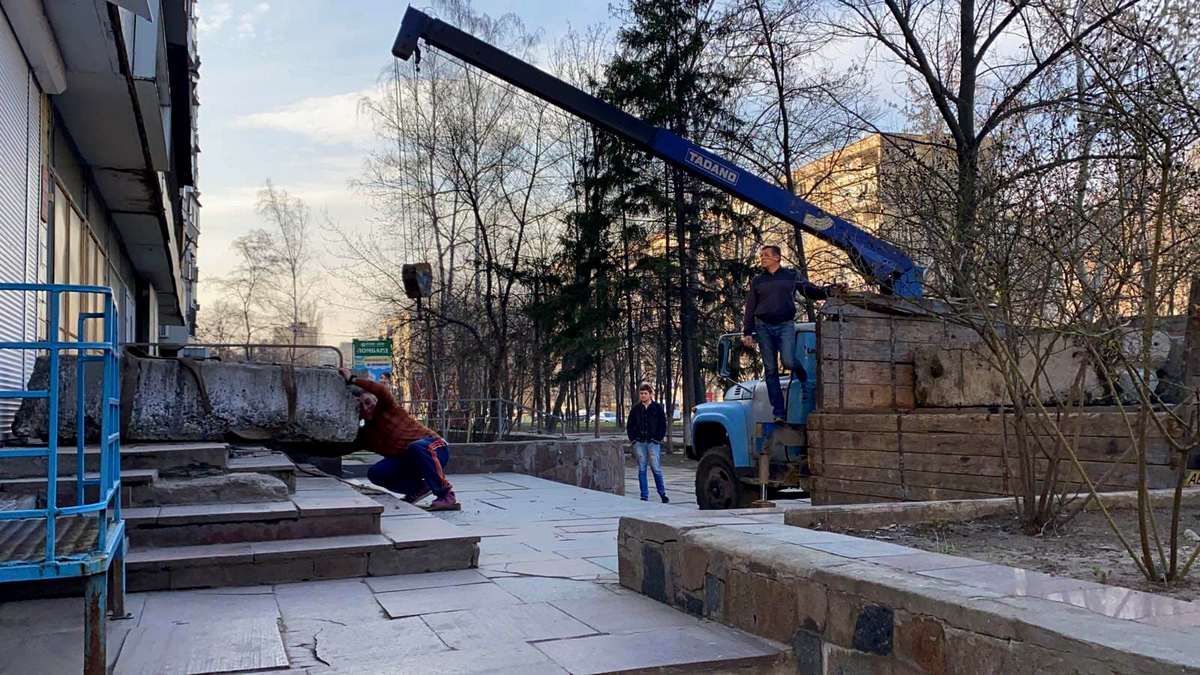 "Сидите тихо и не дергайтесь": мэр Днепра Филатов обратился к тем, кто "освобождает" наливайки