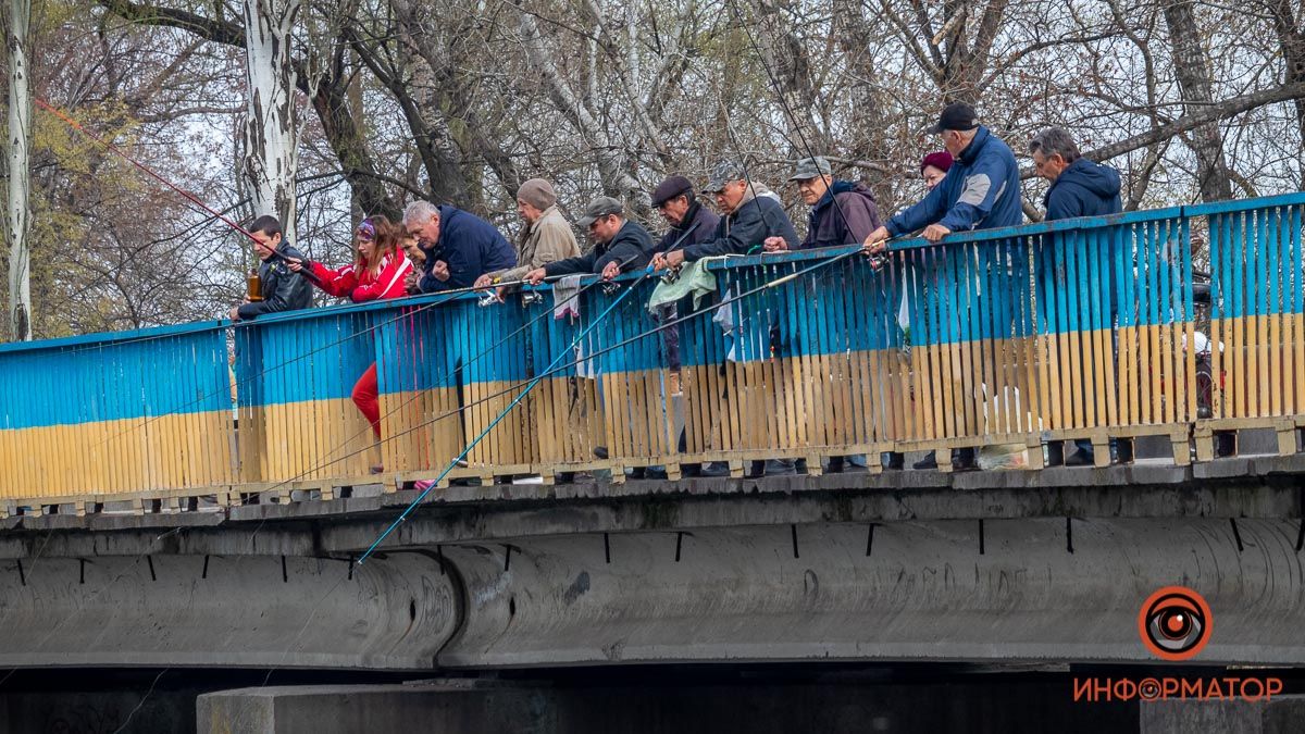 Велосипеды, шашлыки и селфи: как жители Днепра (не) соблюдают карантин