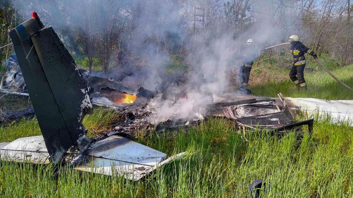 В Днепре разбился самолет: погибли пилот и пассажир