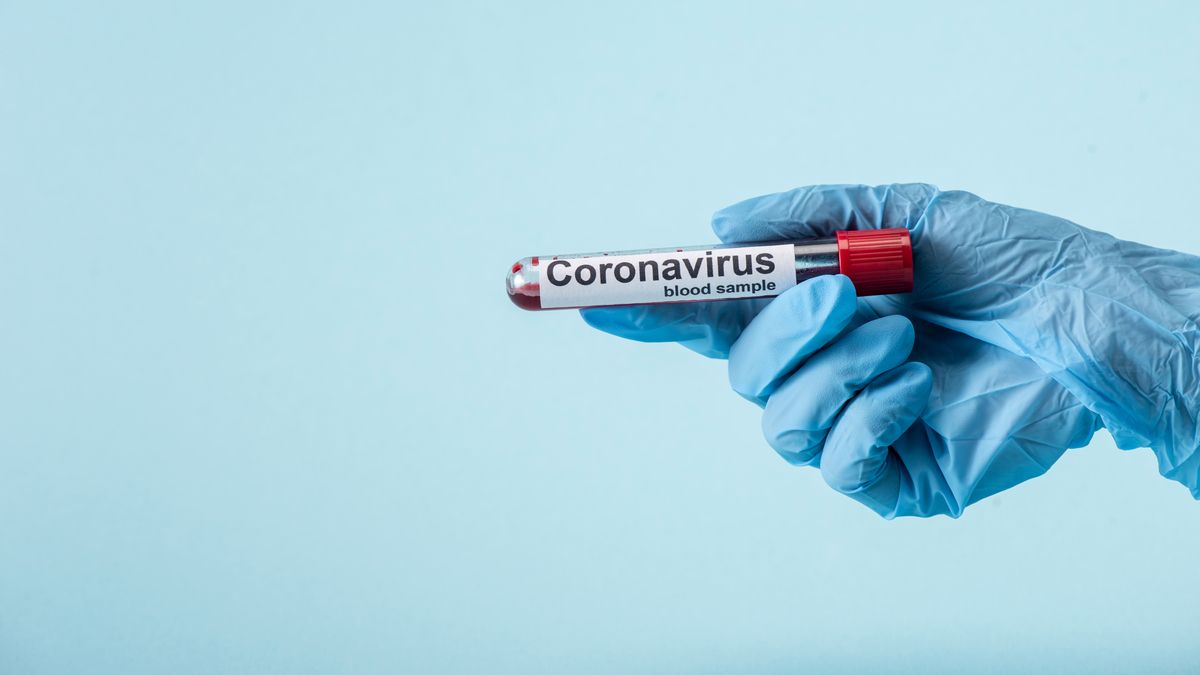 Число зараженных COVID-19 в Украине выросло до 14 195 случаев