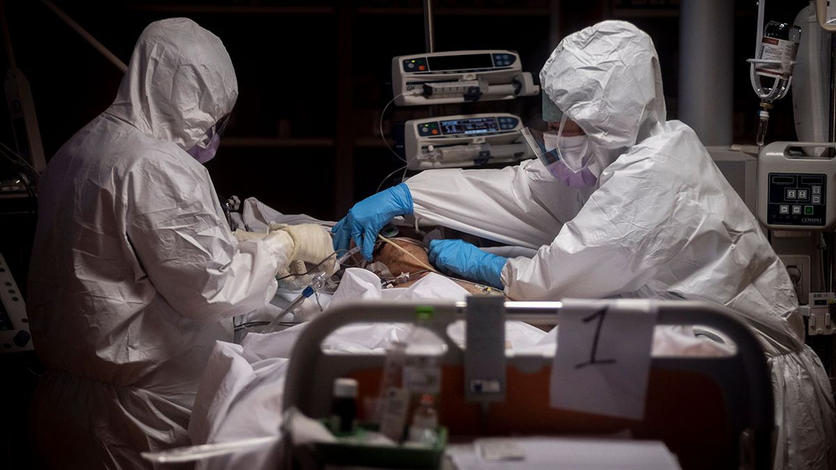 Число зараженных COVID-19 в Украине выросло до 16 847 случаев