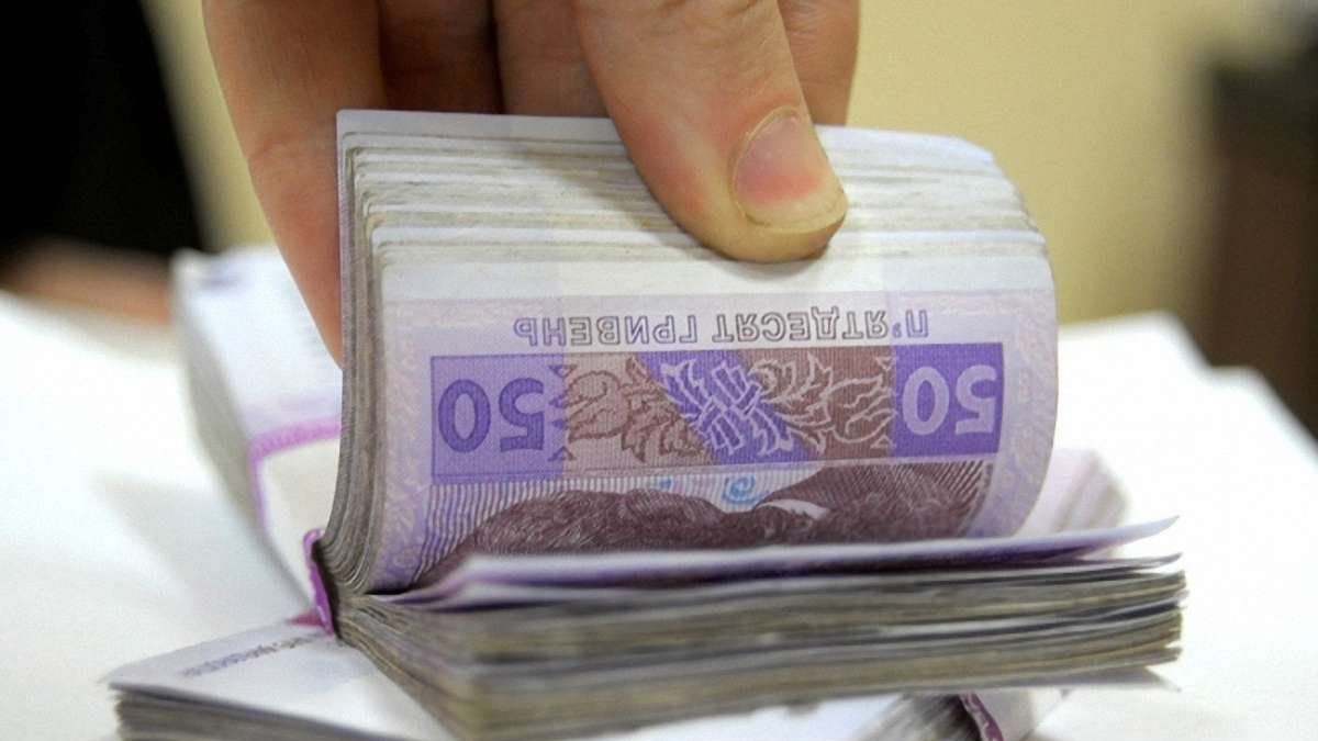 В Днепре директор предприятия присвоил 7 миллионов гривен за счет ремонта школ