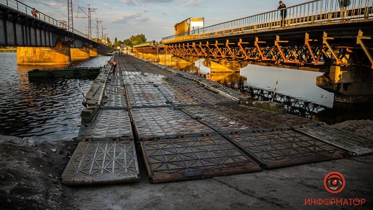Под Никополем на месте обрушившегося моста открыли понтонную переправу