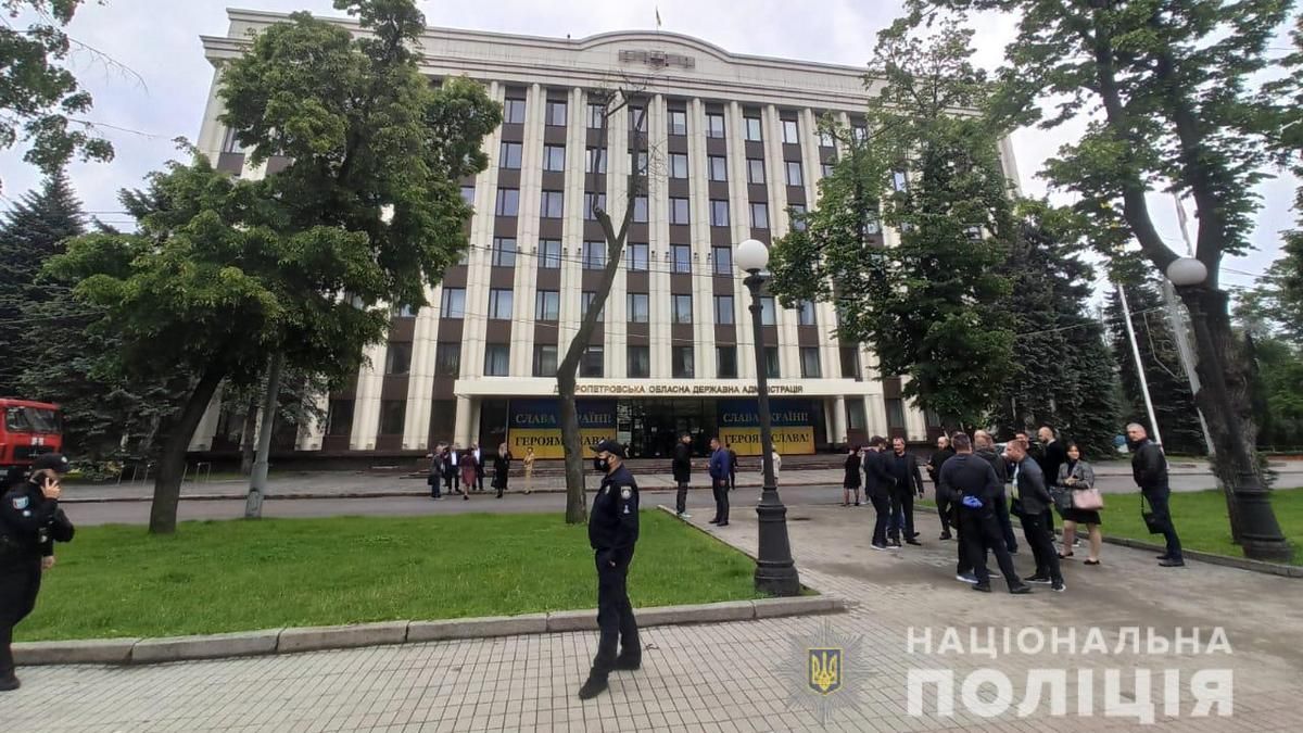 В Днепре задержали 32-летнего мужчину, который "заминировал" здания ОГА и облсовета