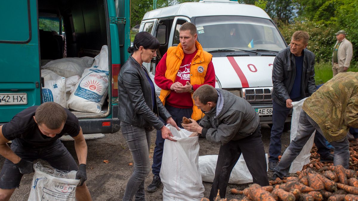 Благотворительная поддержка жителей Каменского