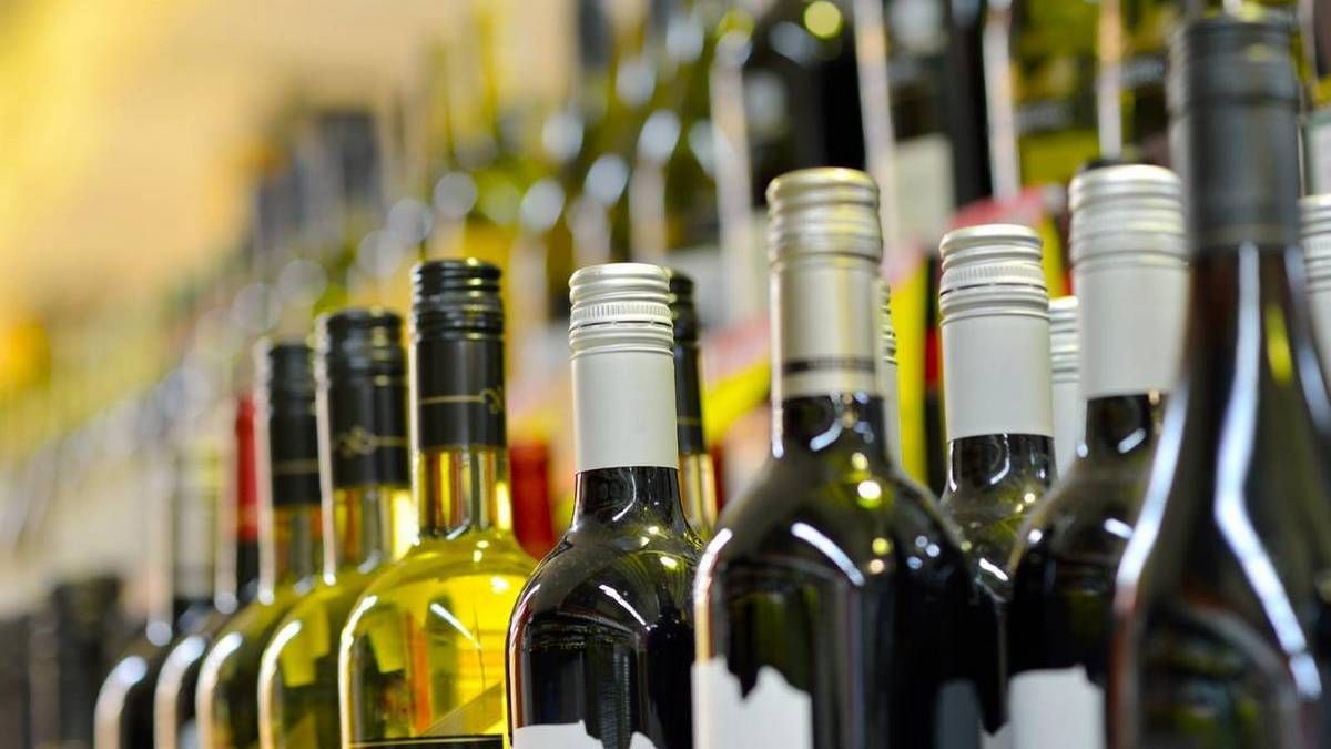 В пяти районах Днепра обнаружили торговые точки, где незаконно продавали алкоголь и сигареты
