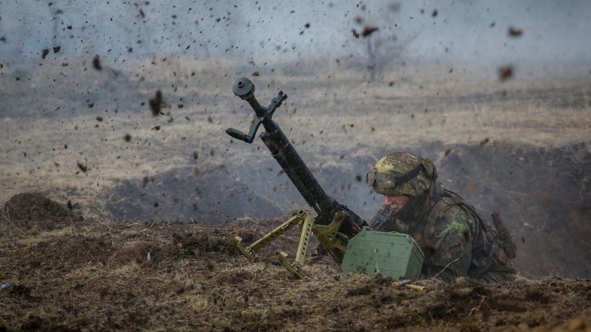 В Днепре в больнице имени Мечникова спасли 19-летнего бойца ООС