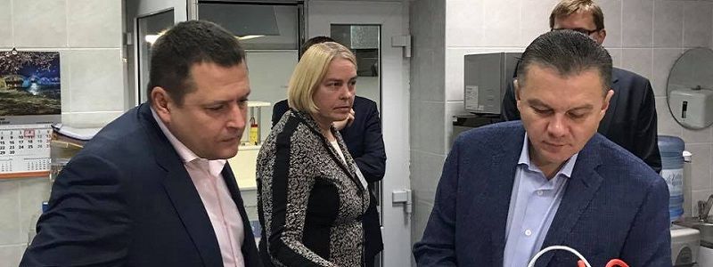 Деньги на нянь, европейские дороги и новый завод в Днепре: Филатов рассказал об итогах поездки в Литву