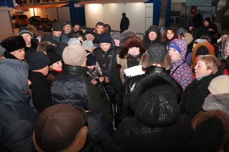 Очередной митинг на 12-м квартале: предприниматели вышли защищать свои киоски