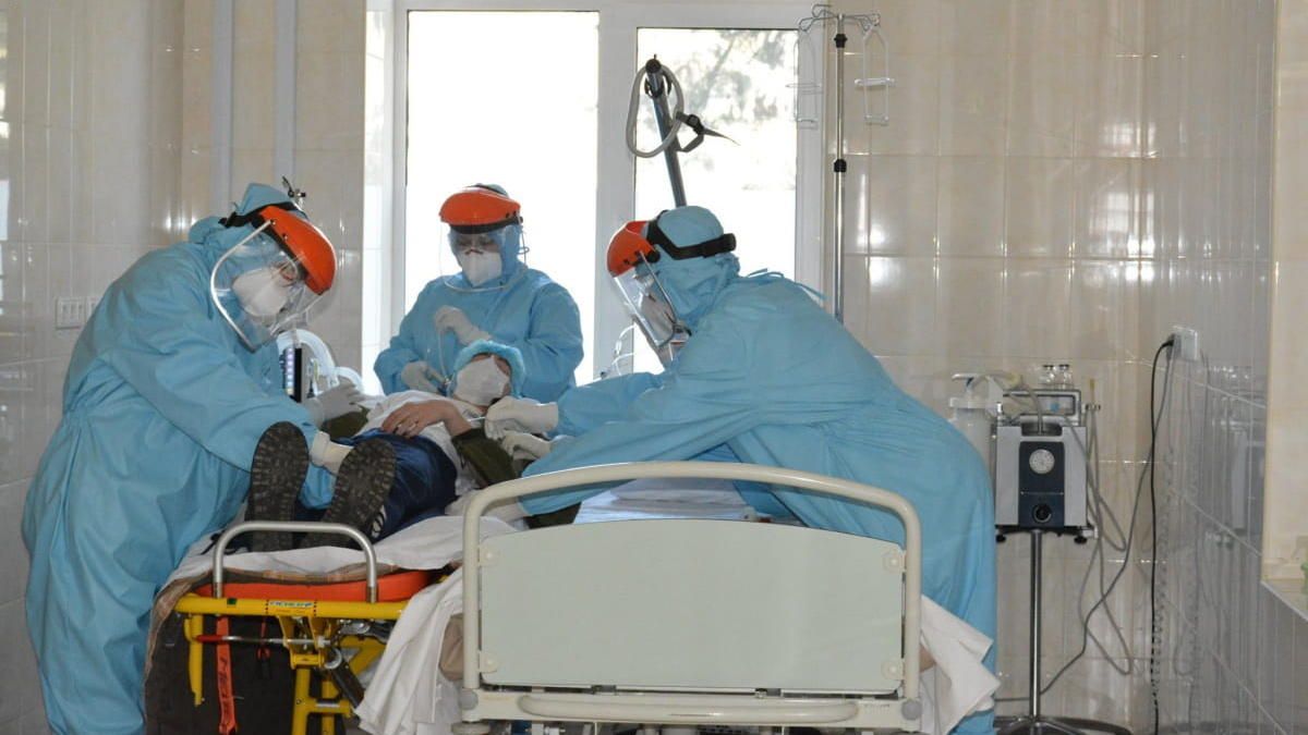 Число зараженных COVID-19 в Украине превысило 44 тысячи человек
