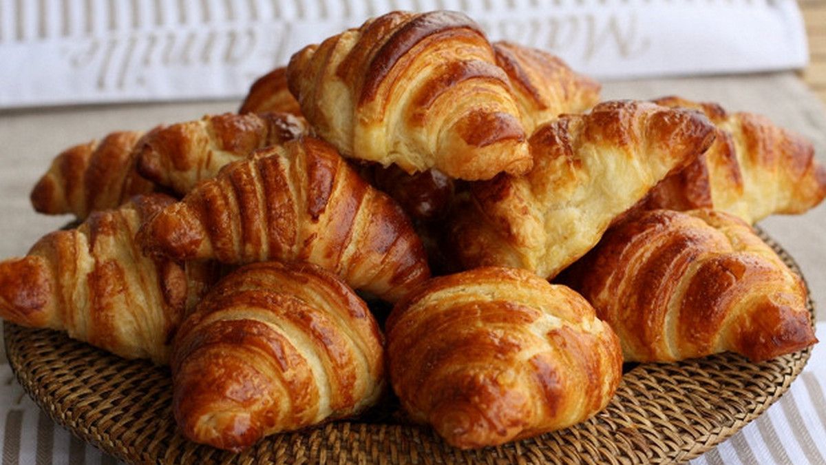 Полезные и вкусные рецепты: как приготовить круассаны в домашних условиях