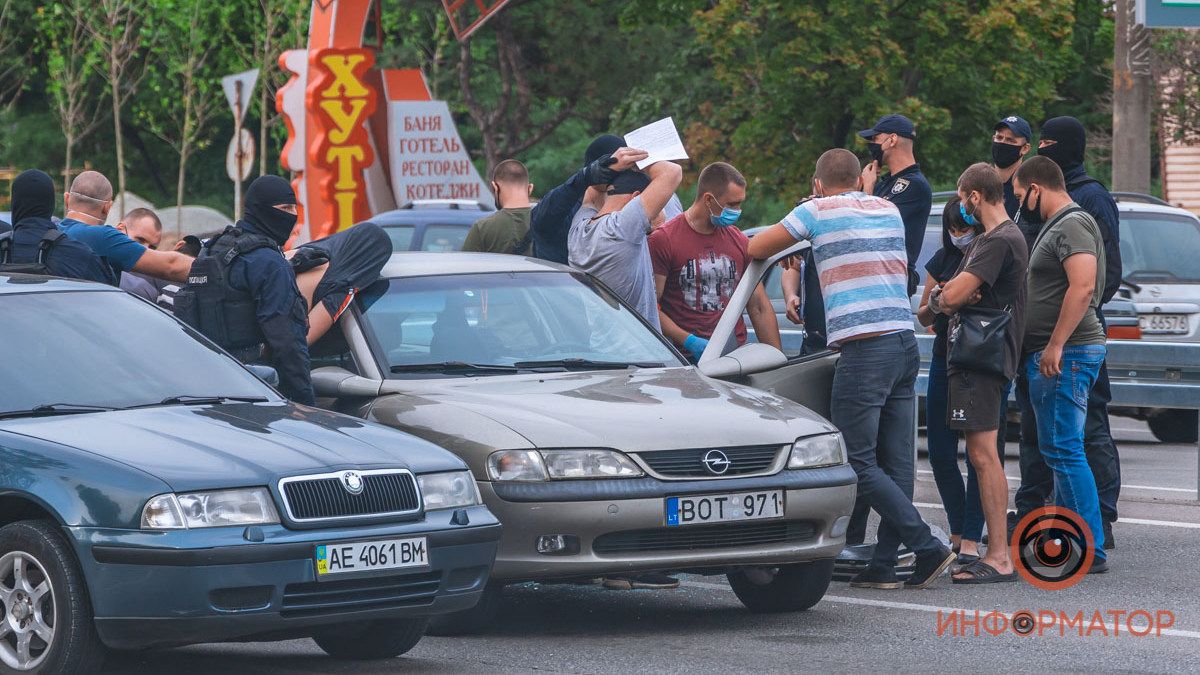 Задержание на Набережной Победы в Днепре: подробности