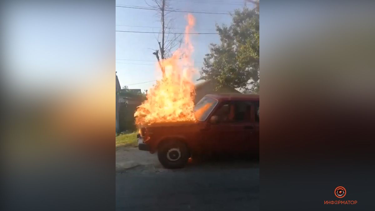 В Днепре на Отечественной сгорел ВАЗ
