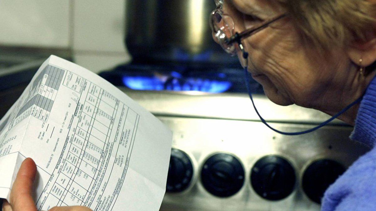 Цена газа для населения в июле выросла до 2,3 гривен за кубометр