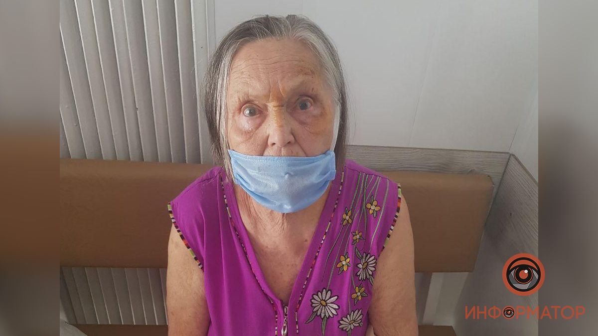 В Днепре в больницу Мечникова привезли пожилую женщину: помогите найти родственников
