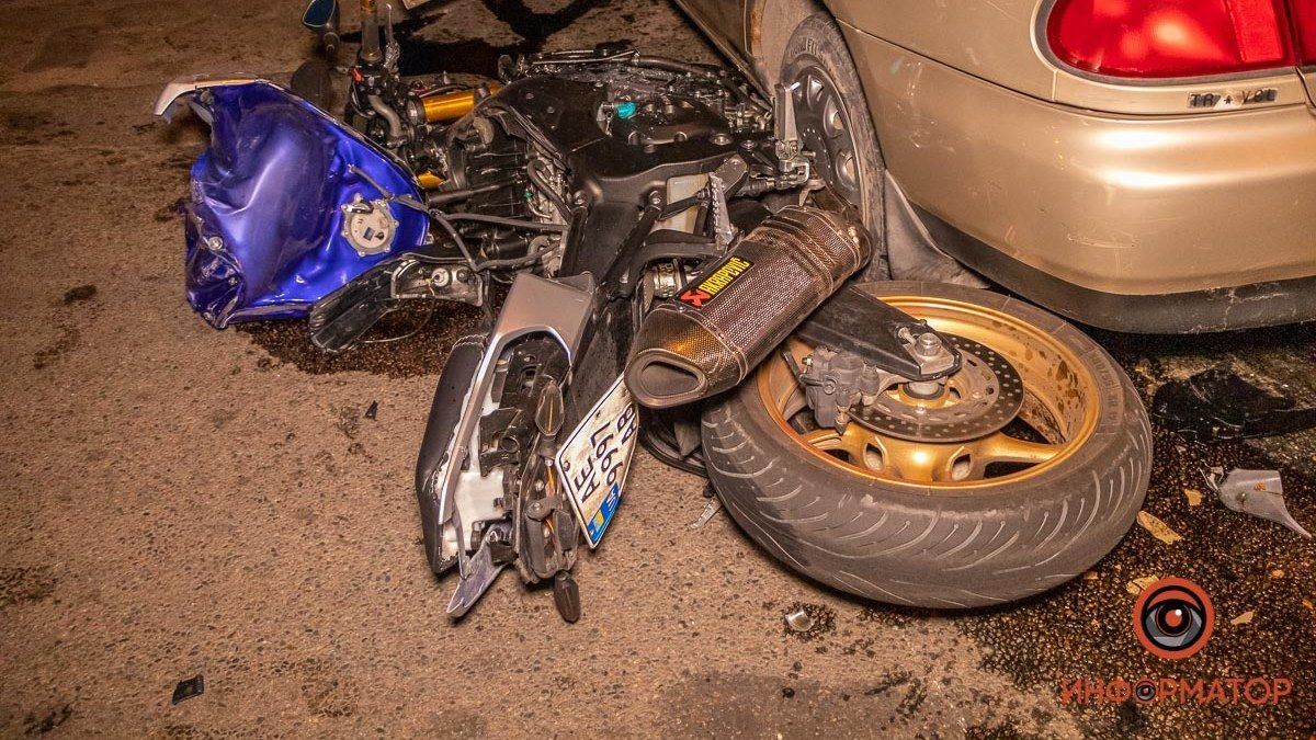 В Днепре полиция ищет свидетелей смертельной аварии на улице Богдана Хмельницкого с мотоциклом и Mazda