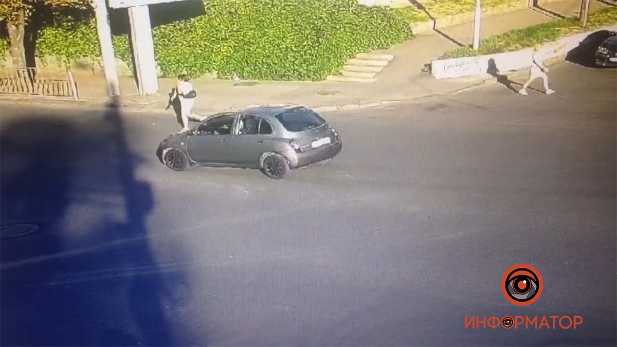 В Днепре на Фабра Nissan сбил перебегающего дорогу ребенка: видео момента аварии
