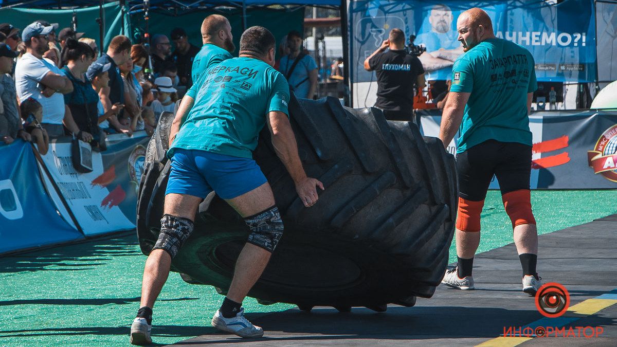 В Днепре на Фестивальном причале прошел Чемпионат Украины по стронгмену