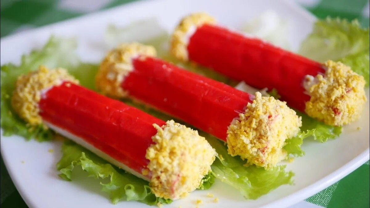 Полезные и вкусные рецепты: как приготовить фаршированные крабовые палочки в домашних условиях