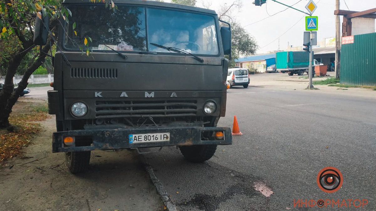 В Днепре на Байкальской Камаз сбил ребенка