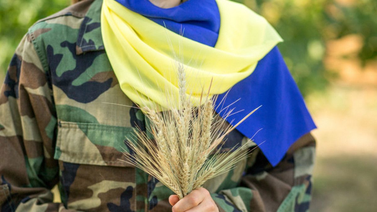 Почему 14 октября и 23 февраля не одно и то же, и кого поздравлять в День защитников