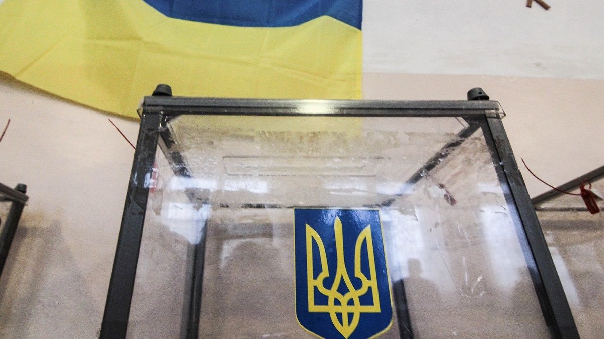 Кого вы готовы поддержать на местных выборах: опрос среди жителей Днепра