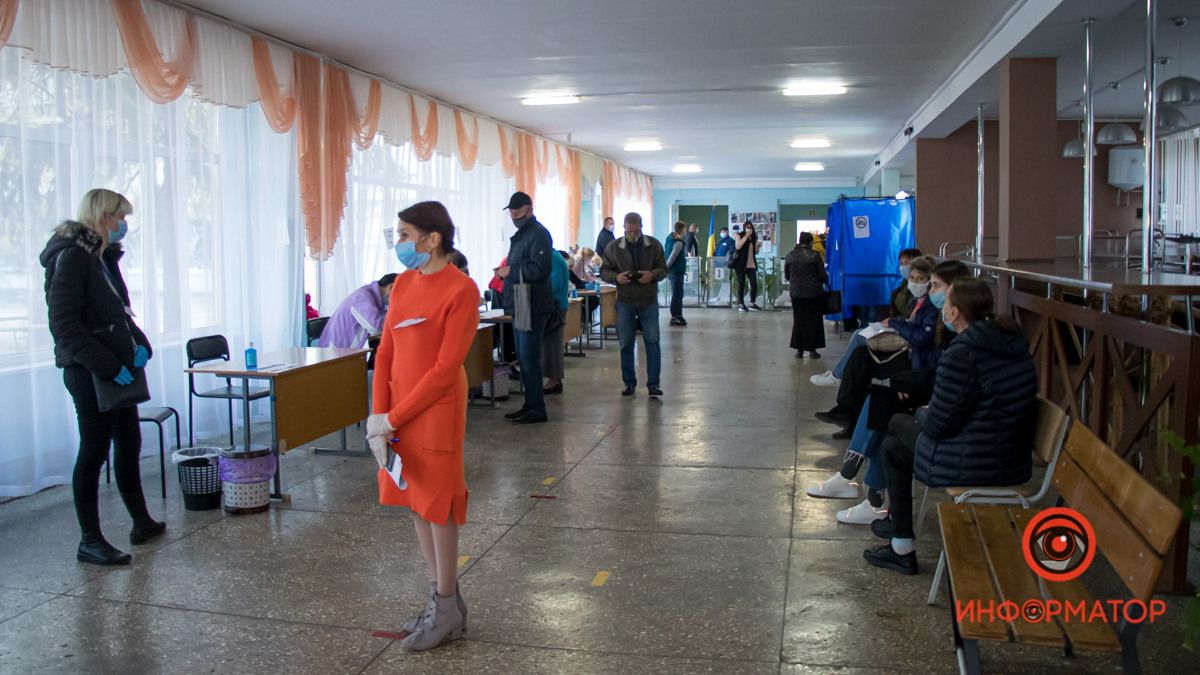 Чего нельзя делать на избирательных участках и куда жаловаться: обращение полиции