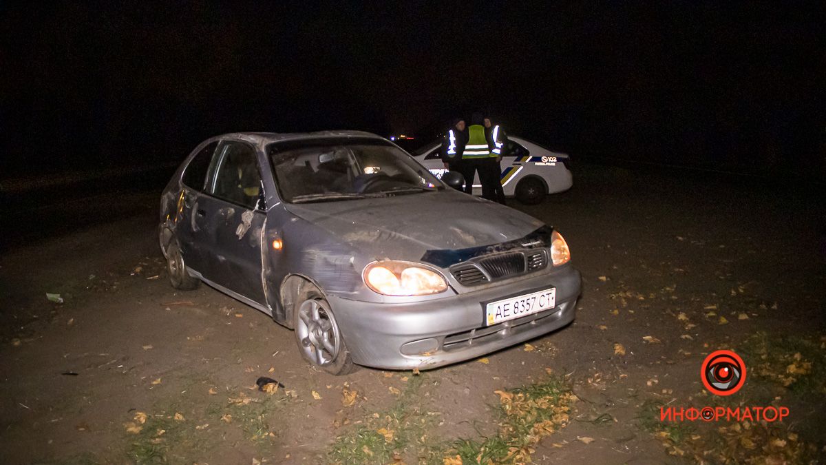 На трассе Днепр-Кривой Рог перевернулся Lanos: пострадала девушка
