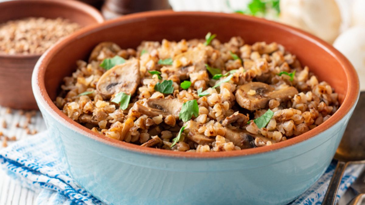 Полезные и вкусные рецепты: как приготовить идеальную гречку с грибами