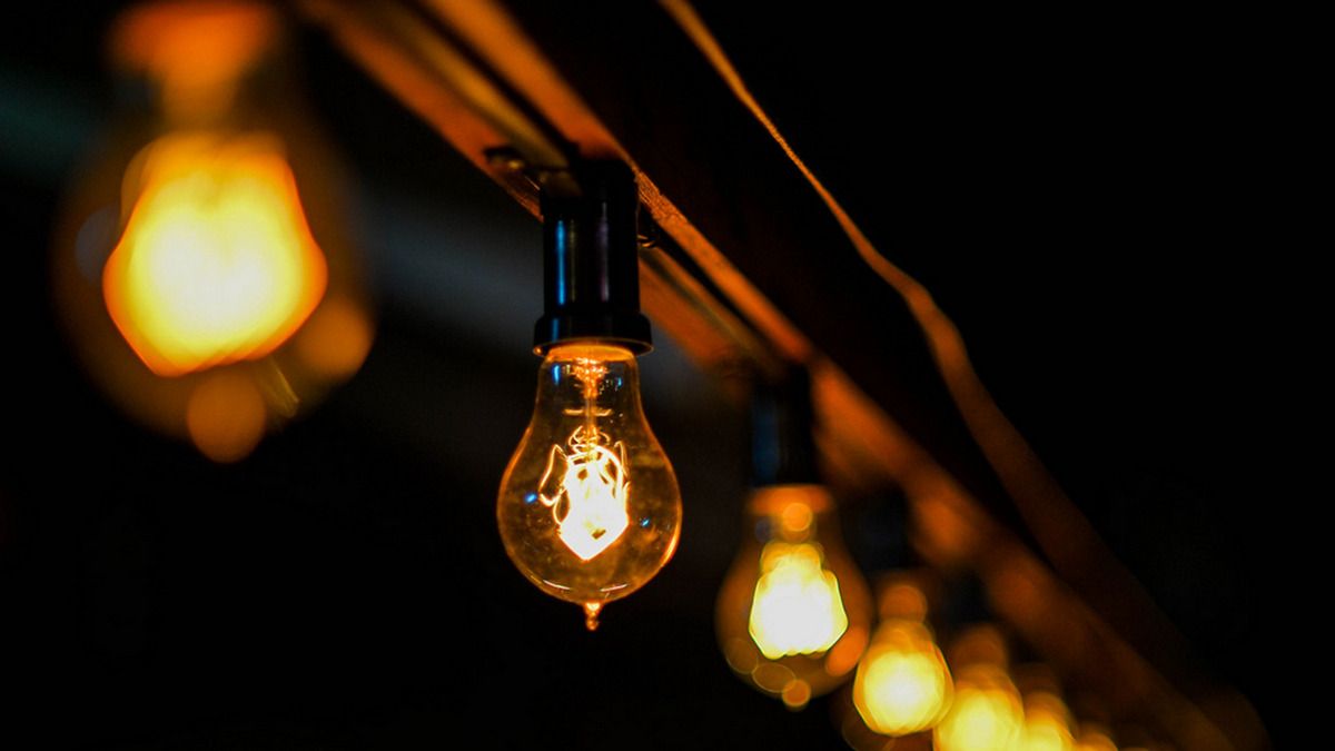 В пятницу в семи районах Днепра не будет света: список адресов