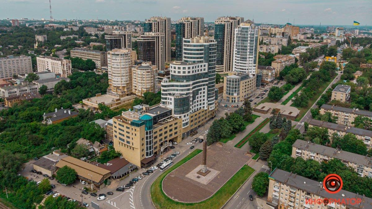 От памятника Славы до Вокзальной: как зимой прогуляться по летнему проспекту Яворницкого